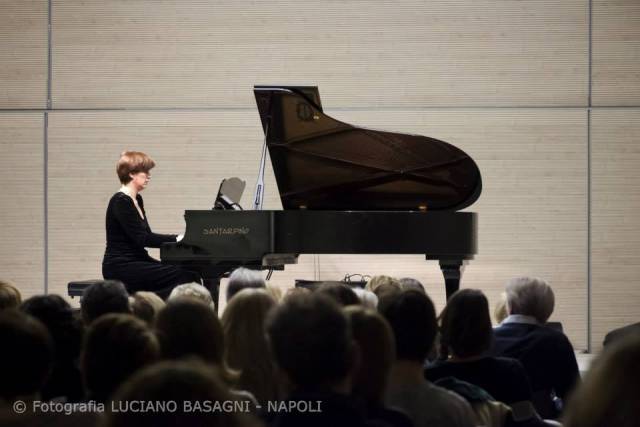 Scopri di più sull'articolo Ai “Concerti in Villa Floridiana” il graditissimo ritorno della pianista Anna Lisa Bellini